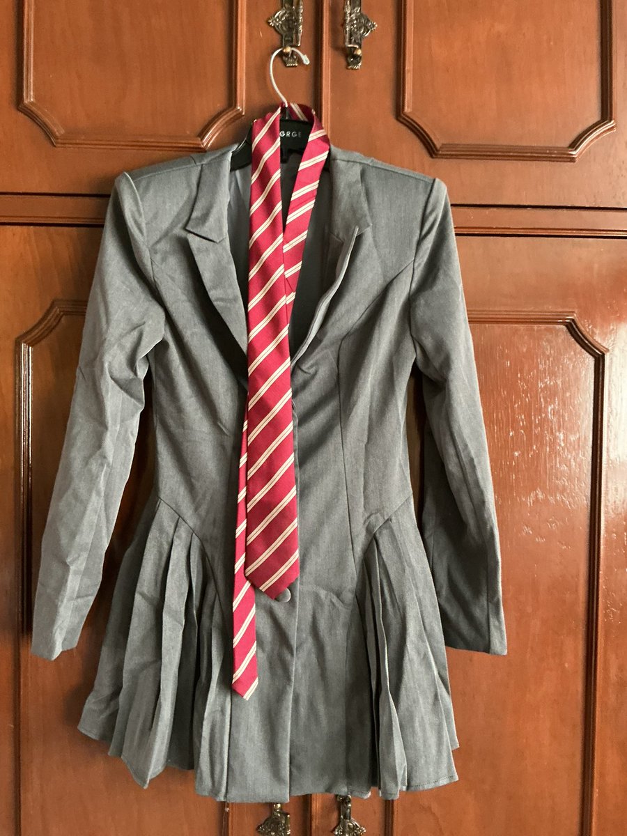 𝕸𝖎𝖗𝖎 𝖖𝖚𝖎𝖊𝖗𝖊 𝖛𝖊𝖗 𝖆 𝖑𝖔𝖘 𝕭𝖙𝖘 ✨💖 tweet media