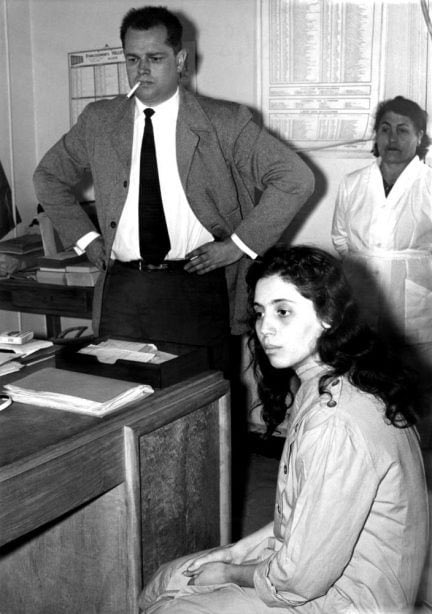 a carrot and two bottles of zen🪿 tweet media