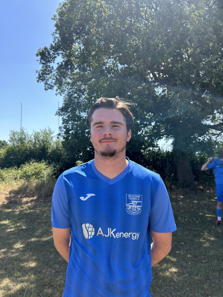 BasTownFC's tweet photo. GOOOOOOAAAAAALLLLLLL!!!!!

@BarkingsideFC 1-3 Bas Town

Jack Hurley https://t.co/AUiQBFTTGa