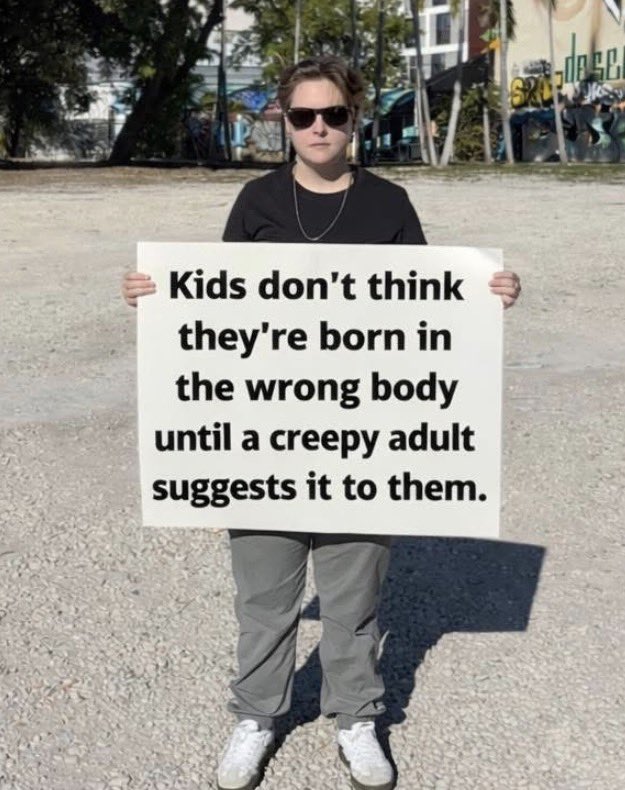 Kelli_with_an_i tweet media