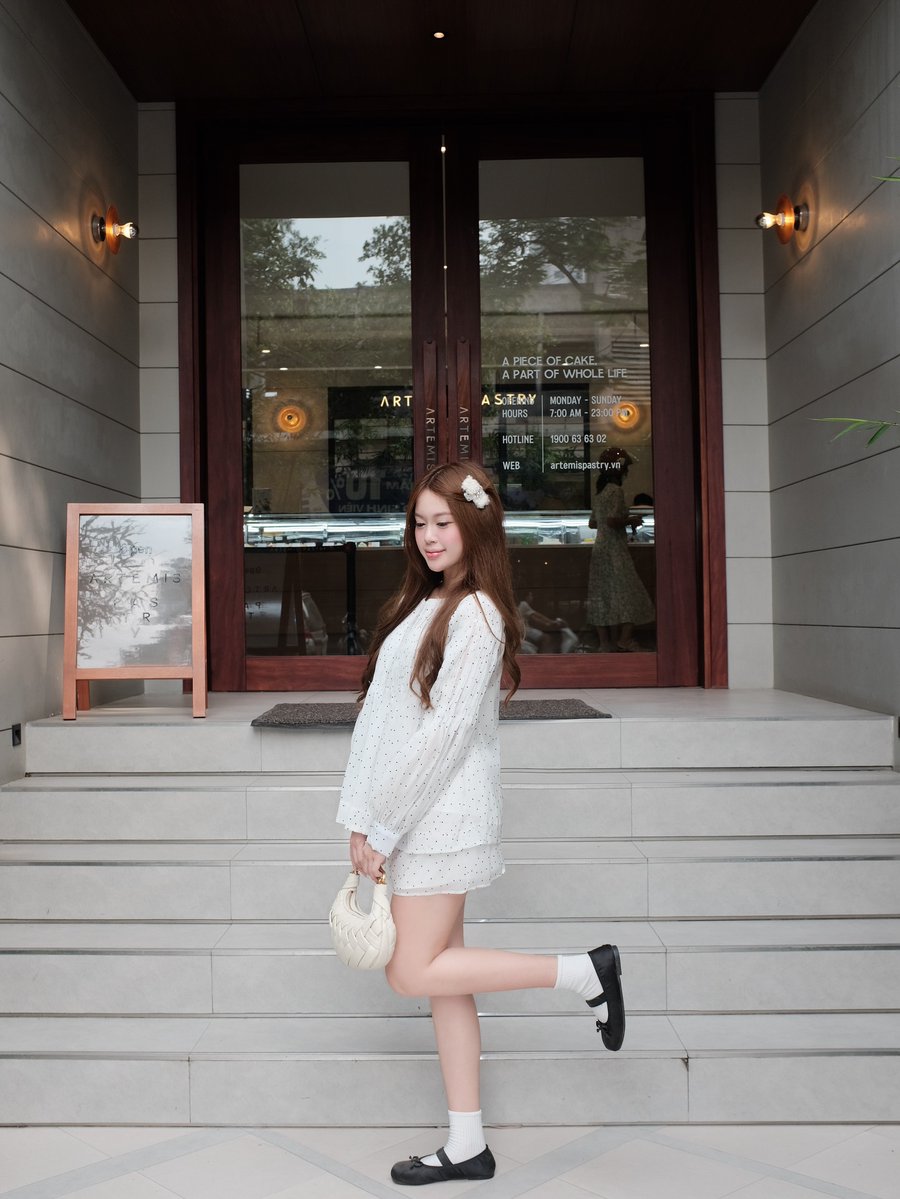 Elena Oliveira tweet media