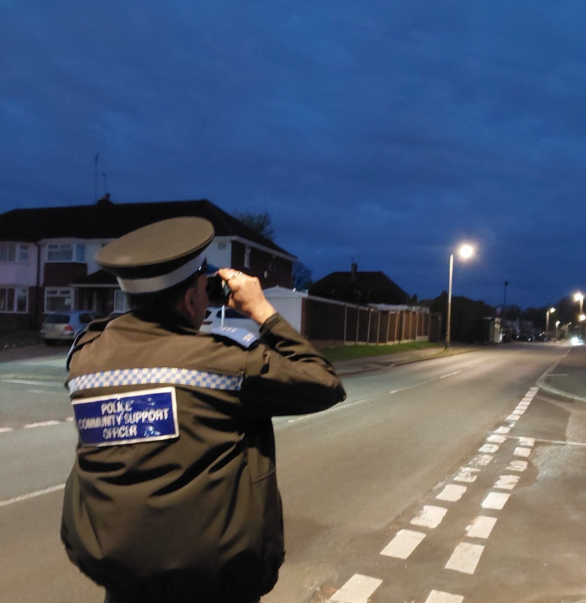 HalesowenWMP's tweet photo. Halesowen NHT carried out a Speed Operation on Dunstall Road, Hayley Green this evening. Good to see drivers sticking to the speed limit and keeping our community safe ๐
#checkyourspeed https://t.co/08RG5Kuc9y