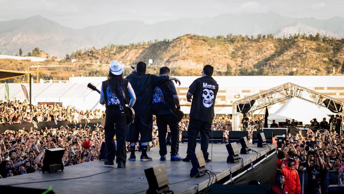AlertaQro's tweet photo. 🎤🎸Todo listo para la quinta edición de #FestivalCity en Querétaro 

🧑‍🎤The Hives, Molotov, División Minúscula, Bomba Estéreo y muchos artistas más.👇 

https://t.co/uNUJCenxwz https://t.co/yZBjMcFSjA