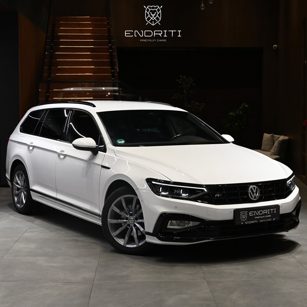 VOLKSWAGEN PASSAT VARIANT R LINE 🤍🤍