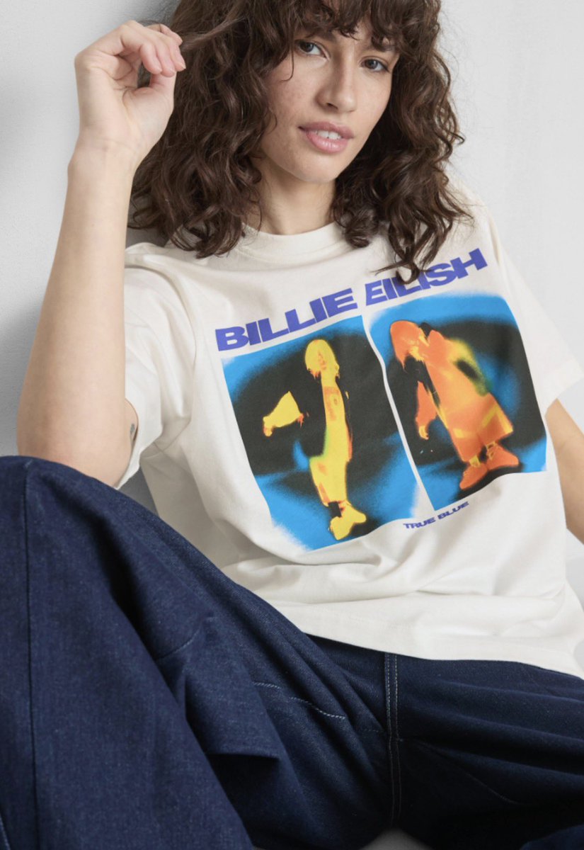 BillieSpotify_'s tweet photo. TRUE BLUE AND BORN BLUE IN 2026!? OMG 🚨 https://t.co/5QjlmQaU8s