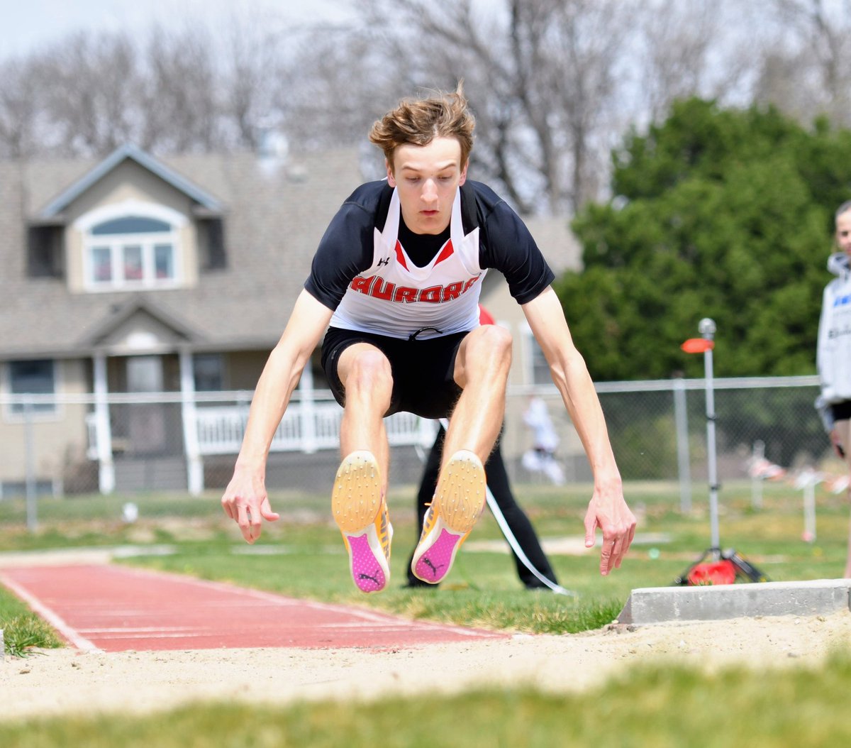 SportsANR's tweet photo. Several Huskies have been chasing meet records at the Broken Bow Invite. #nebpreps https://t.co/wnBoFKOEIg