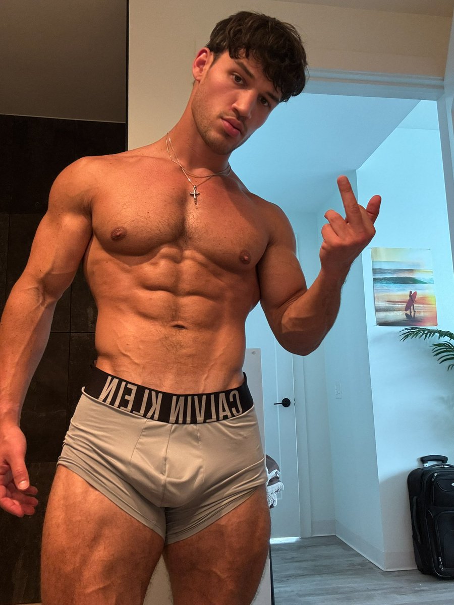 Jack Hutch tweet media