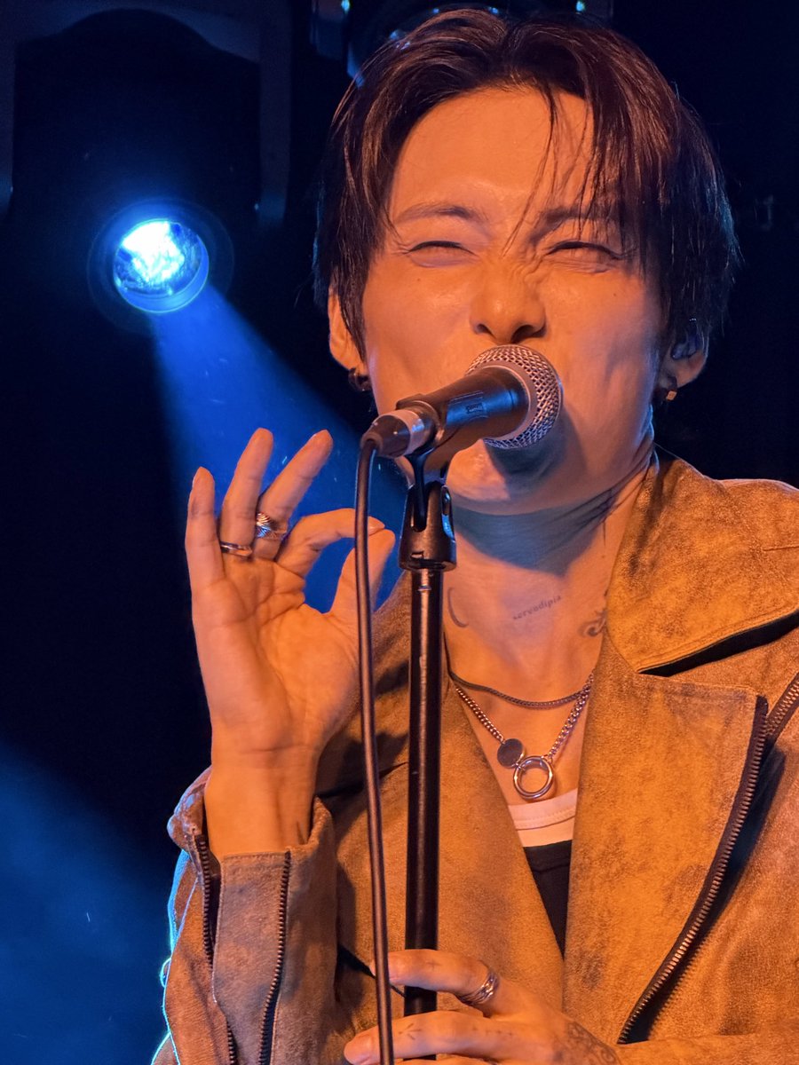 TheClamp2's tweet photo. A new reaction meme is born. Thank you junhee. https://t.co/foNbXxKKqs
