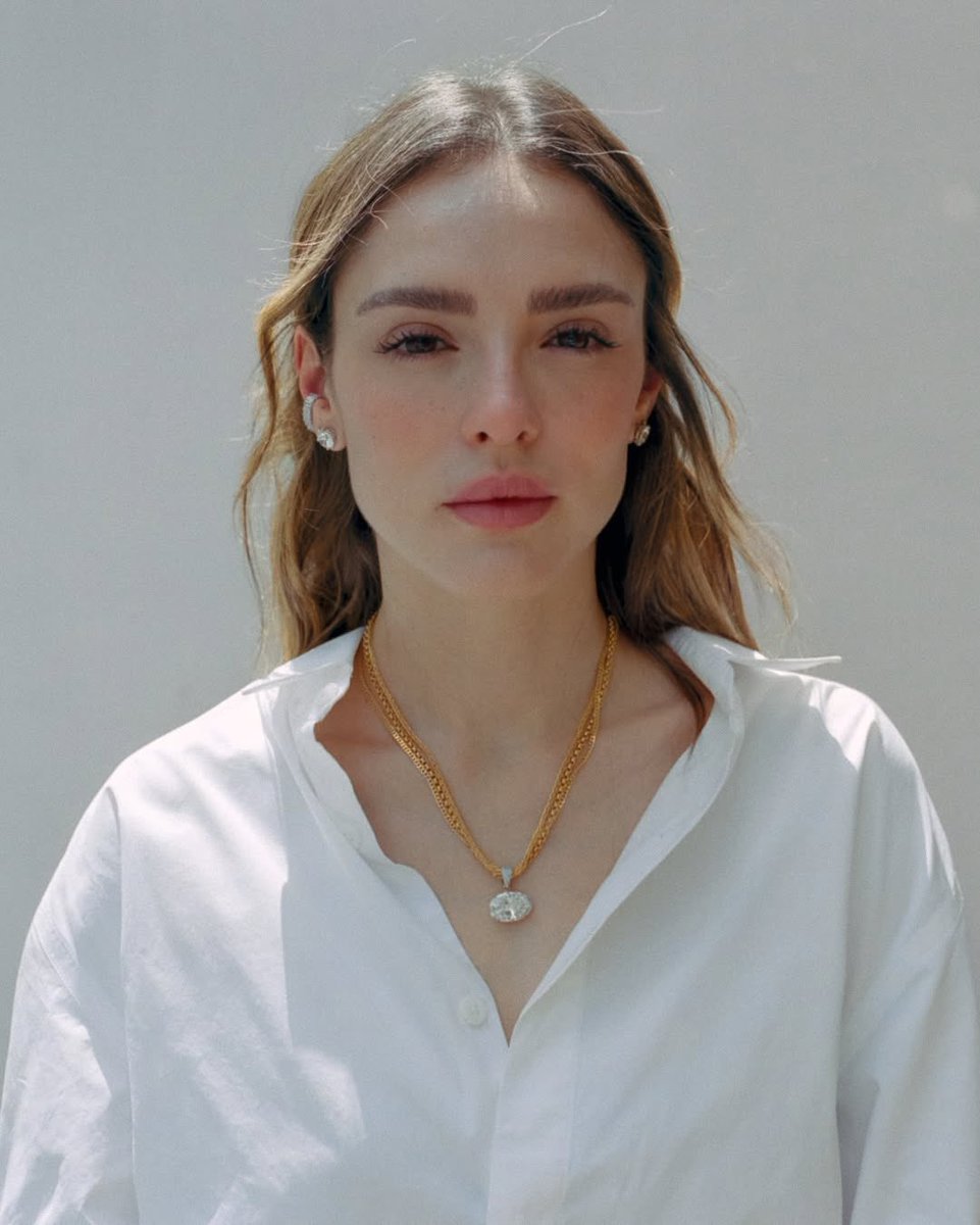 lovefaithxz's tweet photo. natural beauty 💎 https://t.co/2qaHWUK7fu