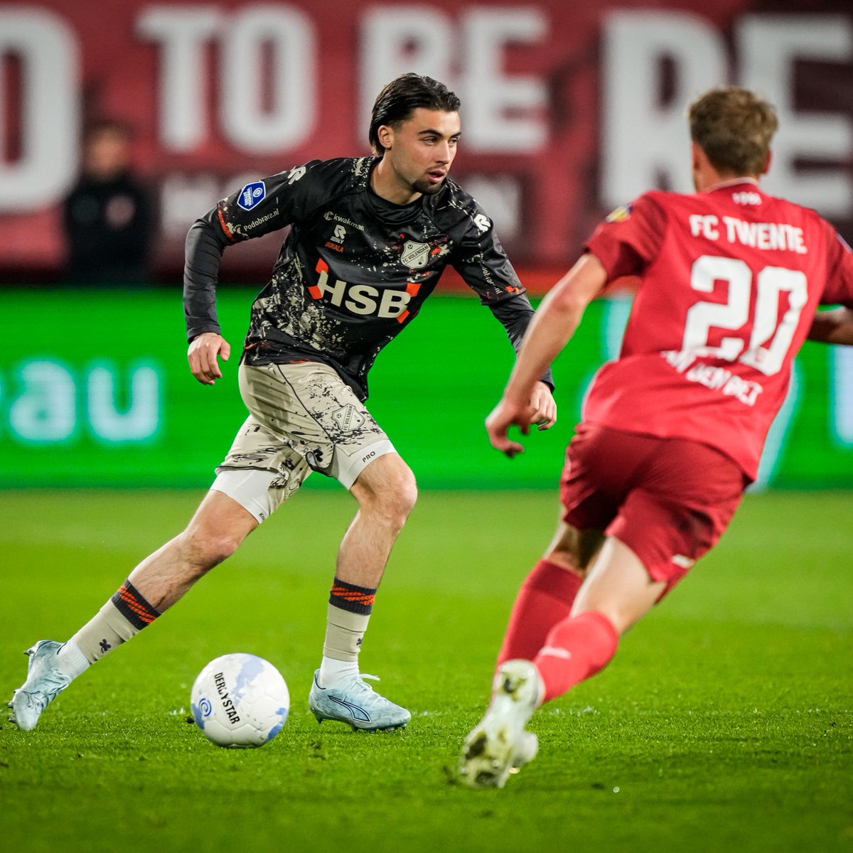 fcvolendam's tweet photo. π΄βͺ β β«βͺ
π€ Welkom terug, Nordin!
πͺ En nu fit blijven!
#TWEVOL | #WΓͺiBinneVΓ²lledam https://t.co/pQNygjGRMd