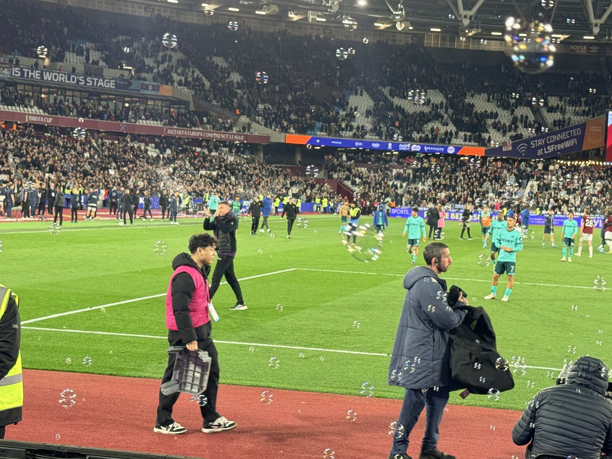 𝗔𝗟𝗪𝗔𝗬𝗦 𝗪𝗢𝗟𝗩𝗘𝗦 𝗙𝗔𝗡 𝗧𝗩 tweet media