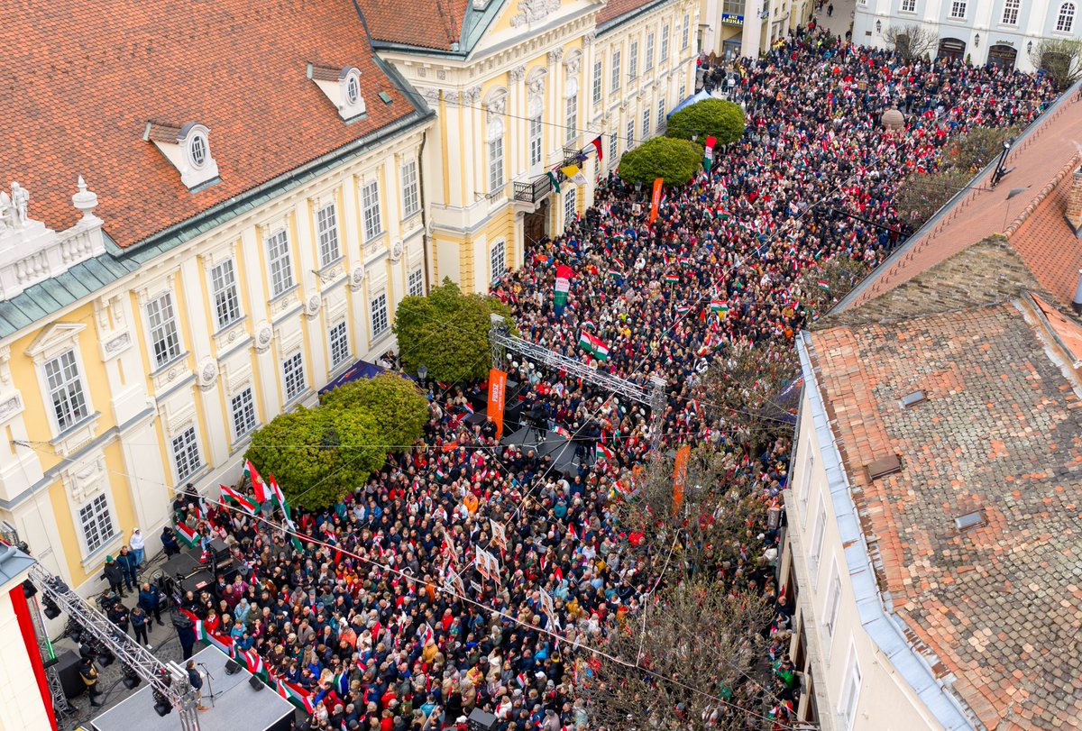 Balázs Orbán tweet media