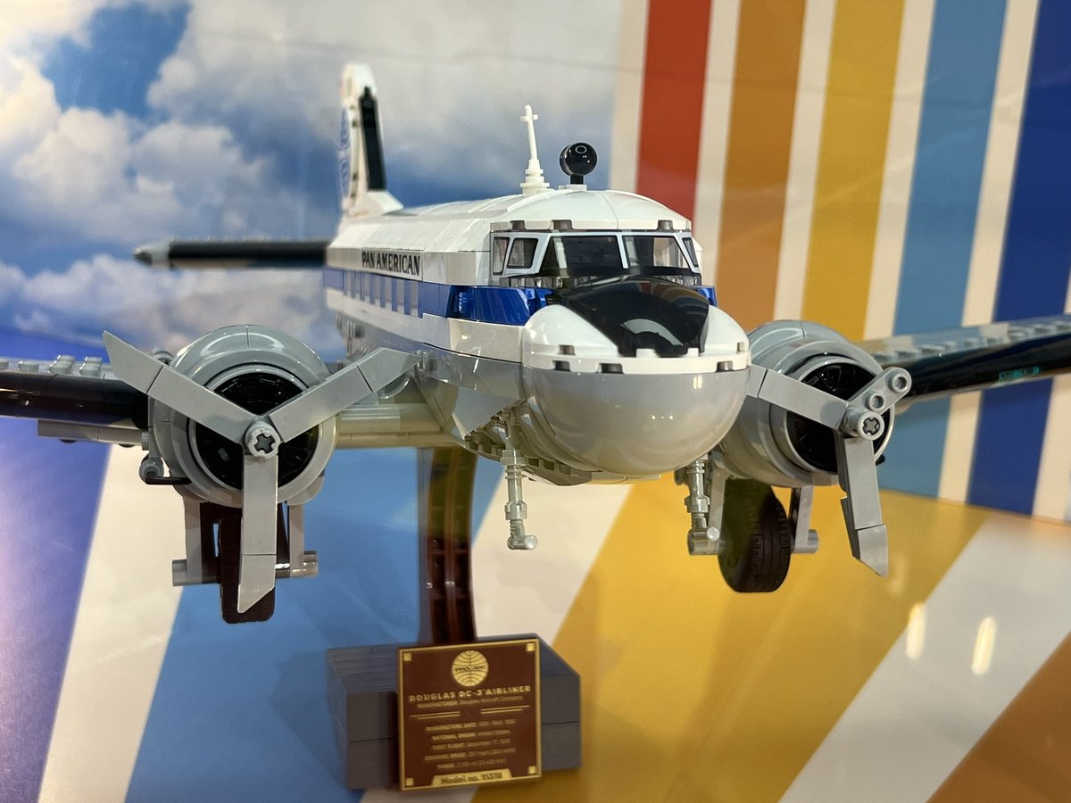 VadeAviones's tweet image. Mirad que maravilla, esta colaboración de @LEGO_Group con @Boeing 
#PanAm #Lego #Boeing