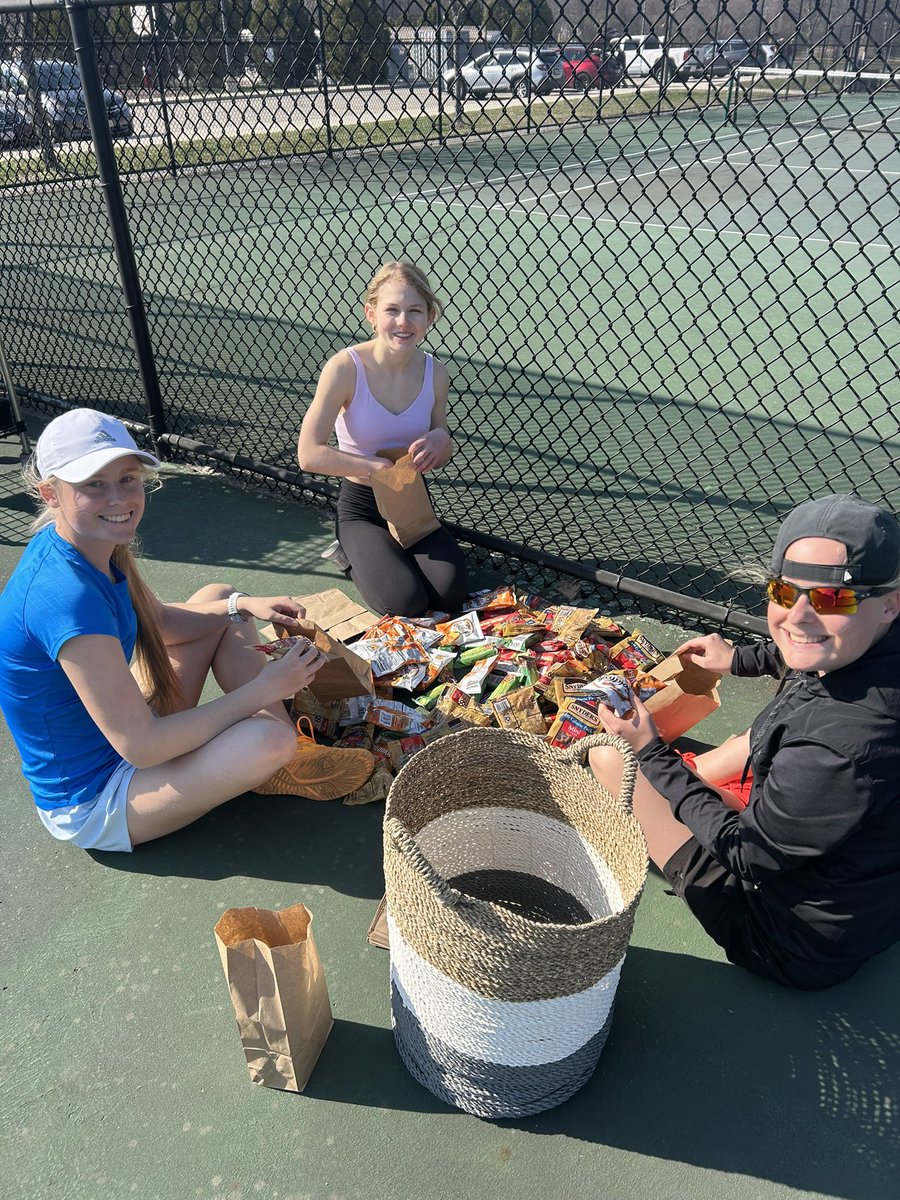 Beverly High Tennis (Girls Varsity) tweet media