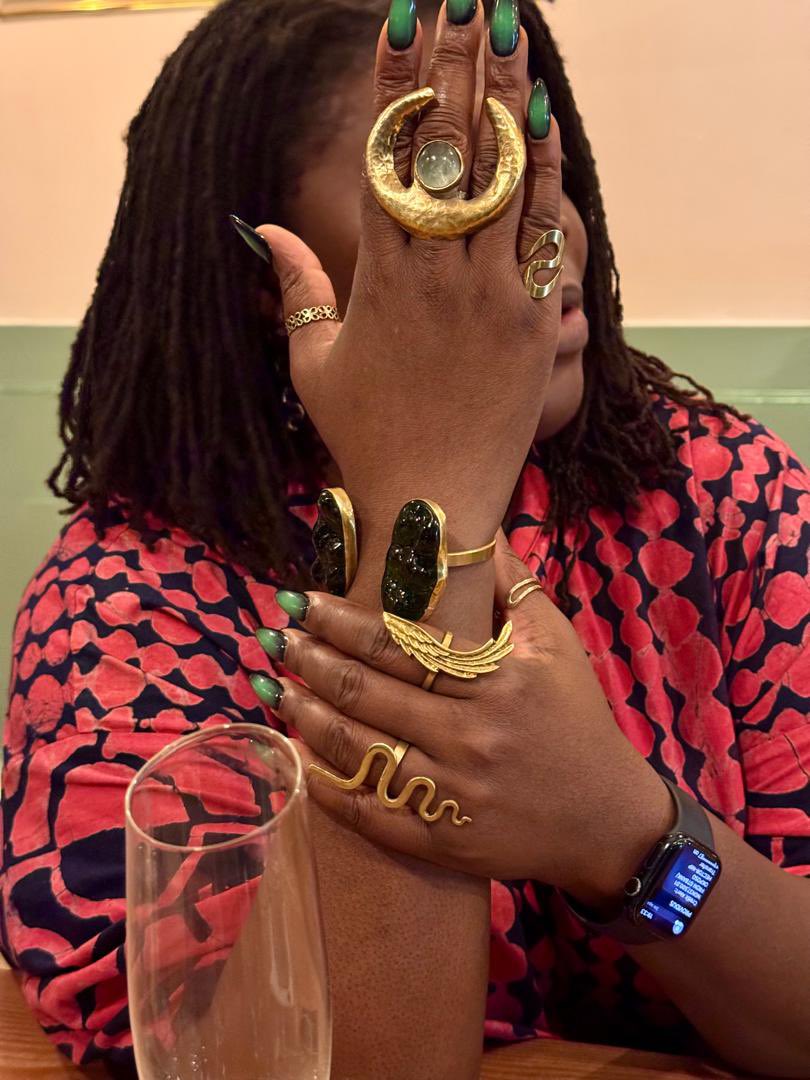 Aunty Teda tweet media