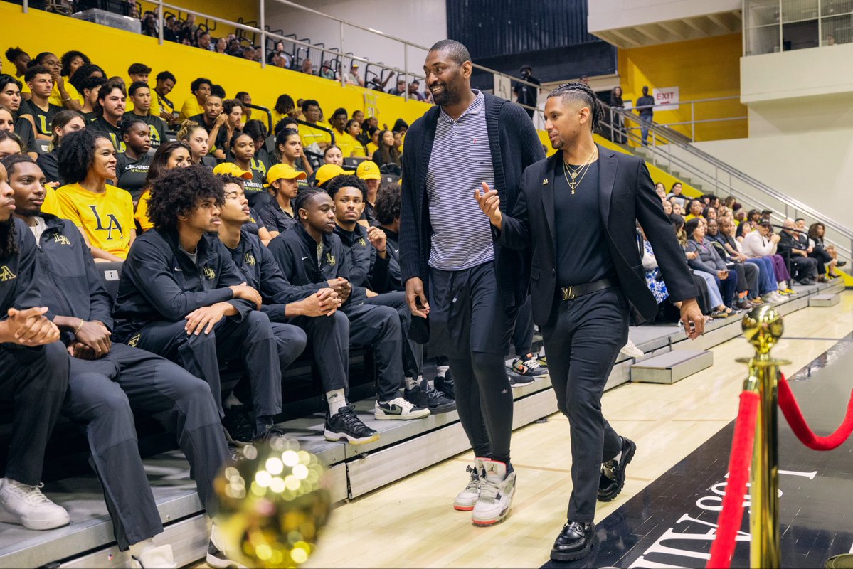 Lucky Luciano tweet media