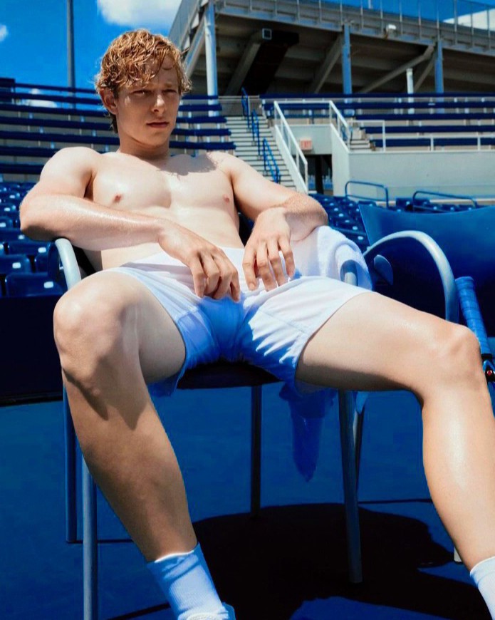 l̶i̶m̶a̶ ̶☆ harris dickinson's pr manager tweet media