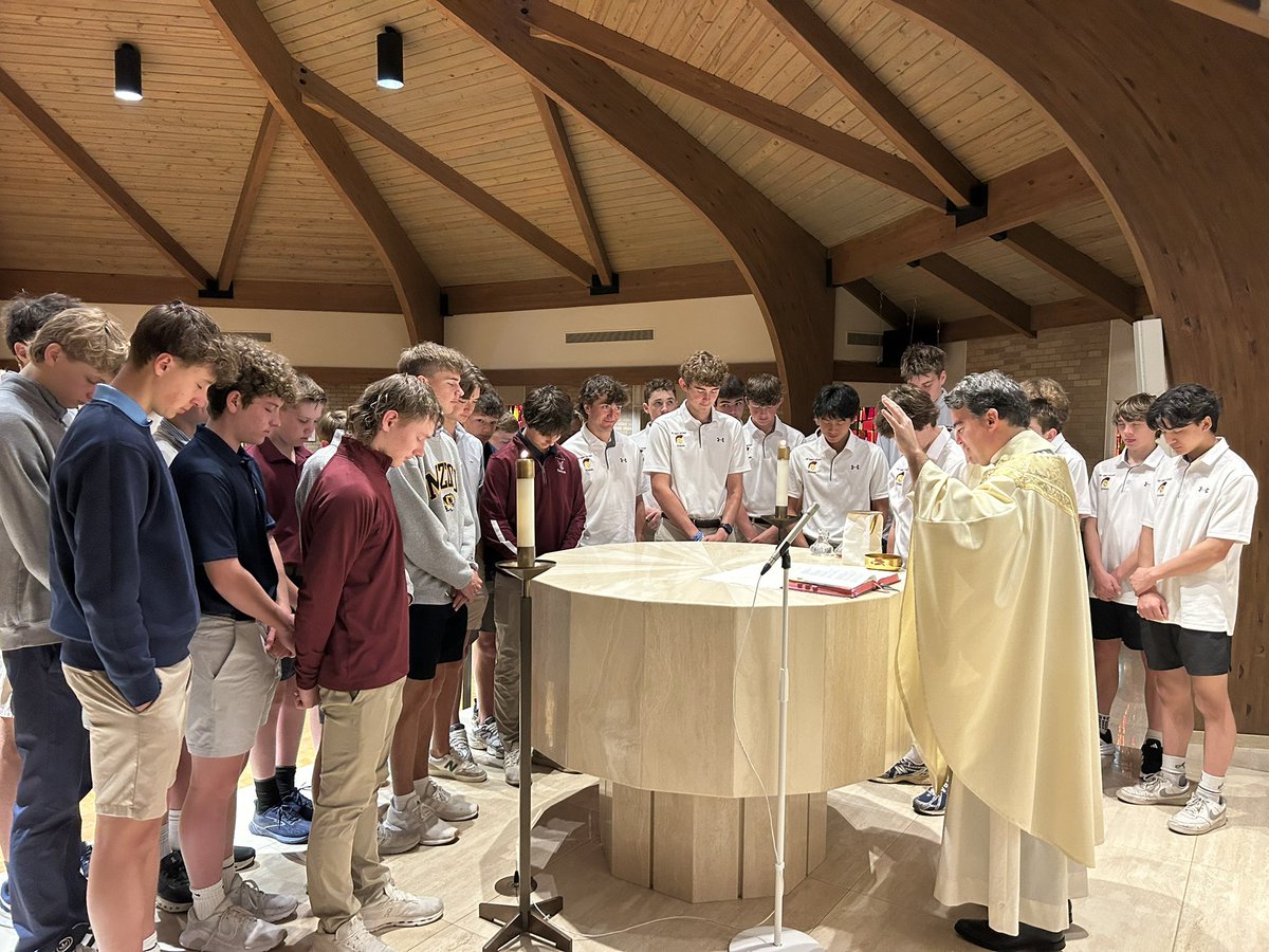 De Smet Campus Ministry tweet media