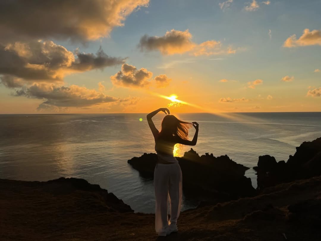 Albina Cowser tweet media