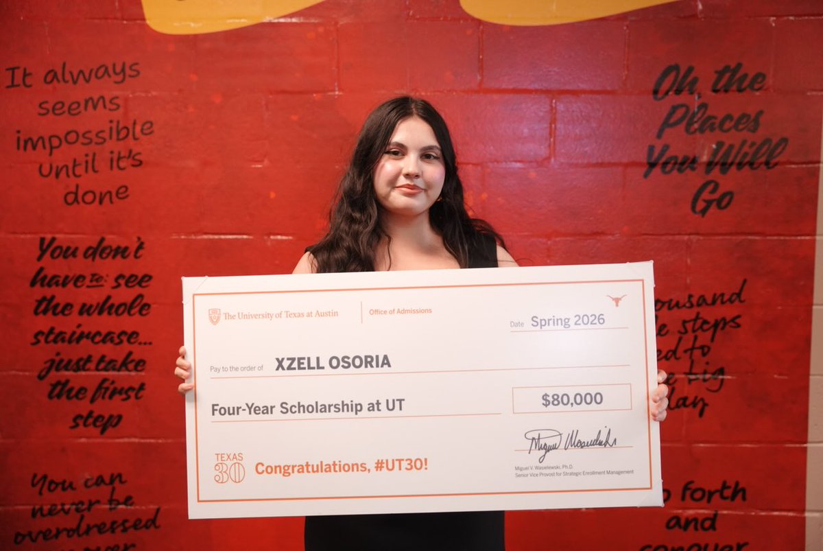 SocorroISD's tweet image. Congratulations to El Dorado High School student Xzell Alexzandria Osoria, who was surprised today with the University of Texas at Austin Big Impact Scholars Award! Xzell is one of only two students from El Paso selected for this highly competitive honor. The Big Impact Scholars