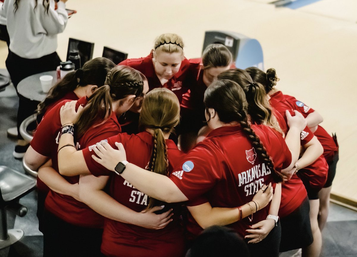 AStateBowling's tweet photo. Red Wolves season comes to a close at the National Collegiate Bowling Championship. A-State finishes among the final four for the seventh time in program history #WolvesUp https://t.co/QfCqmolvNk