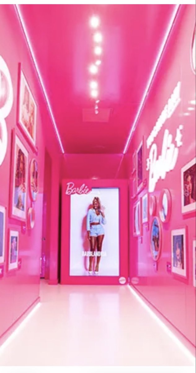 mollaye loves globelandria and #OCHELLA🖤🎀 tweet media