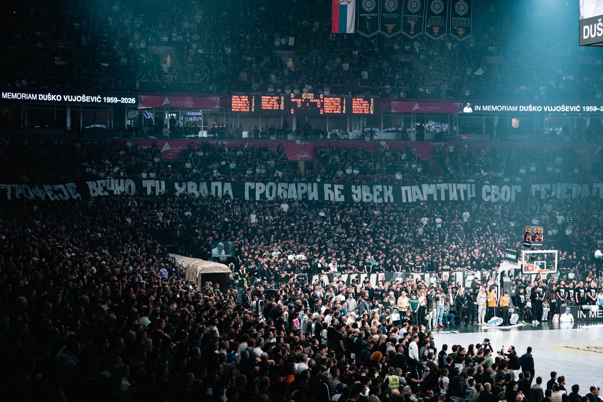 PartizanBC's tweet photo. Dule Vujošević!🕊️🖤🤍

#KKPartizan #EuroLeague https://t.co/FdFyGvSORF