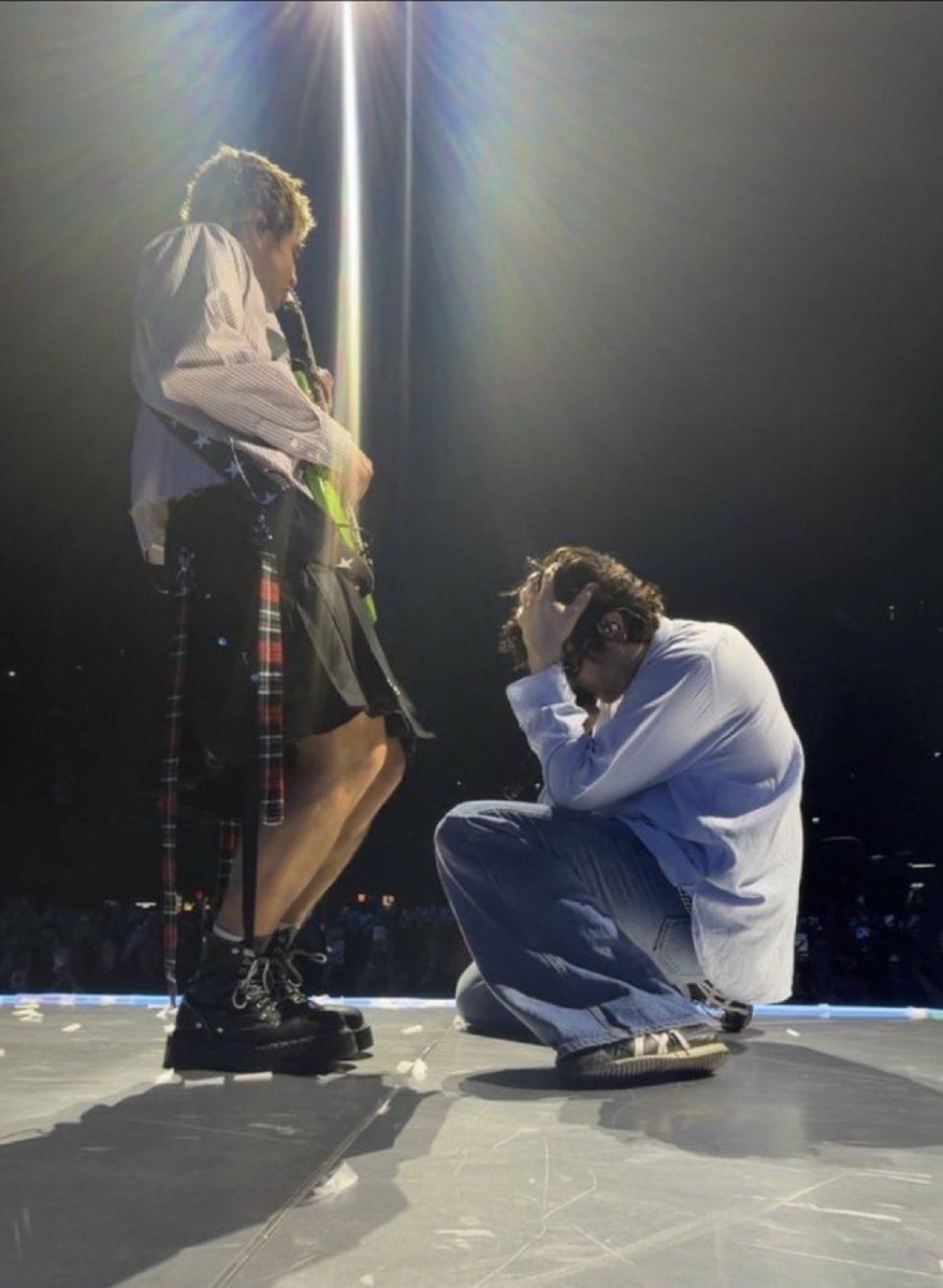 Mar | 😈😝 tweet media