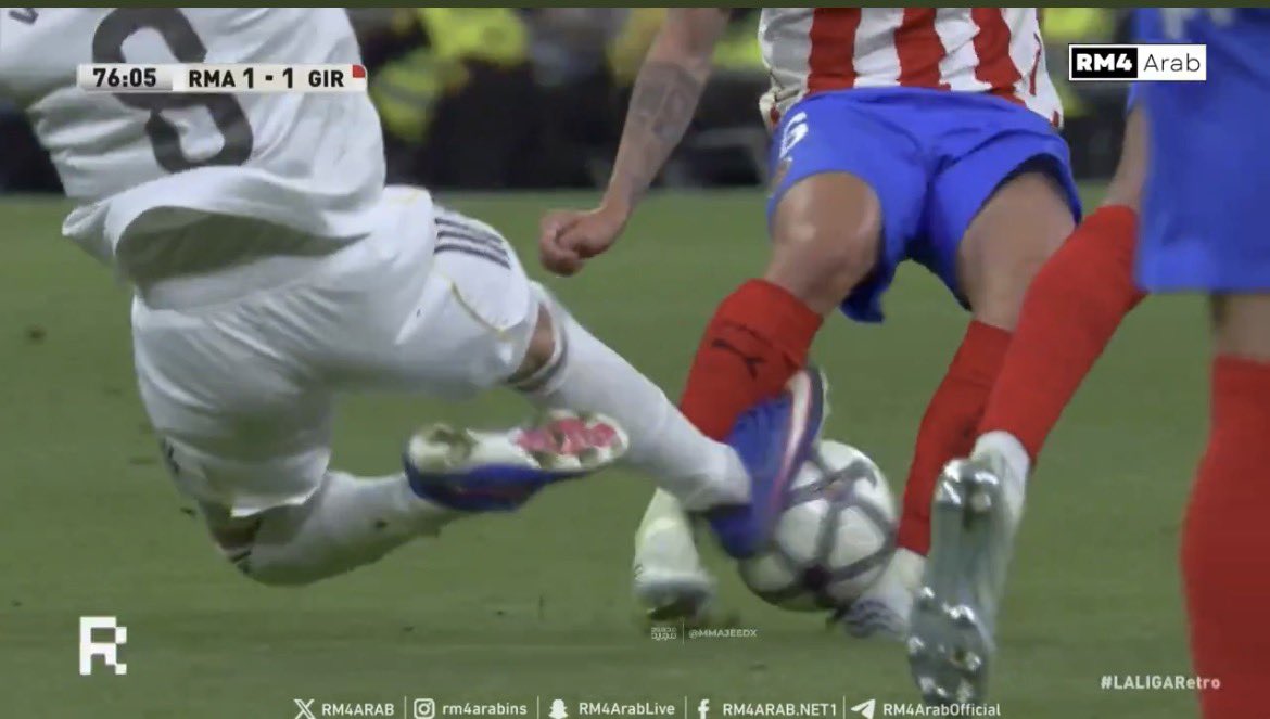 Has Real Madrid robbed a club ? tweet media