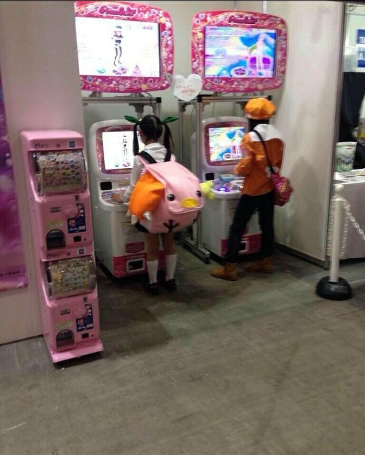 Daily Monogatari tweet media