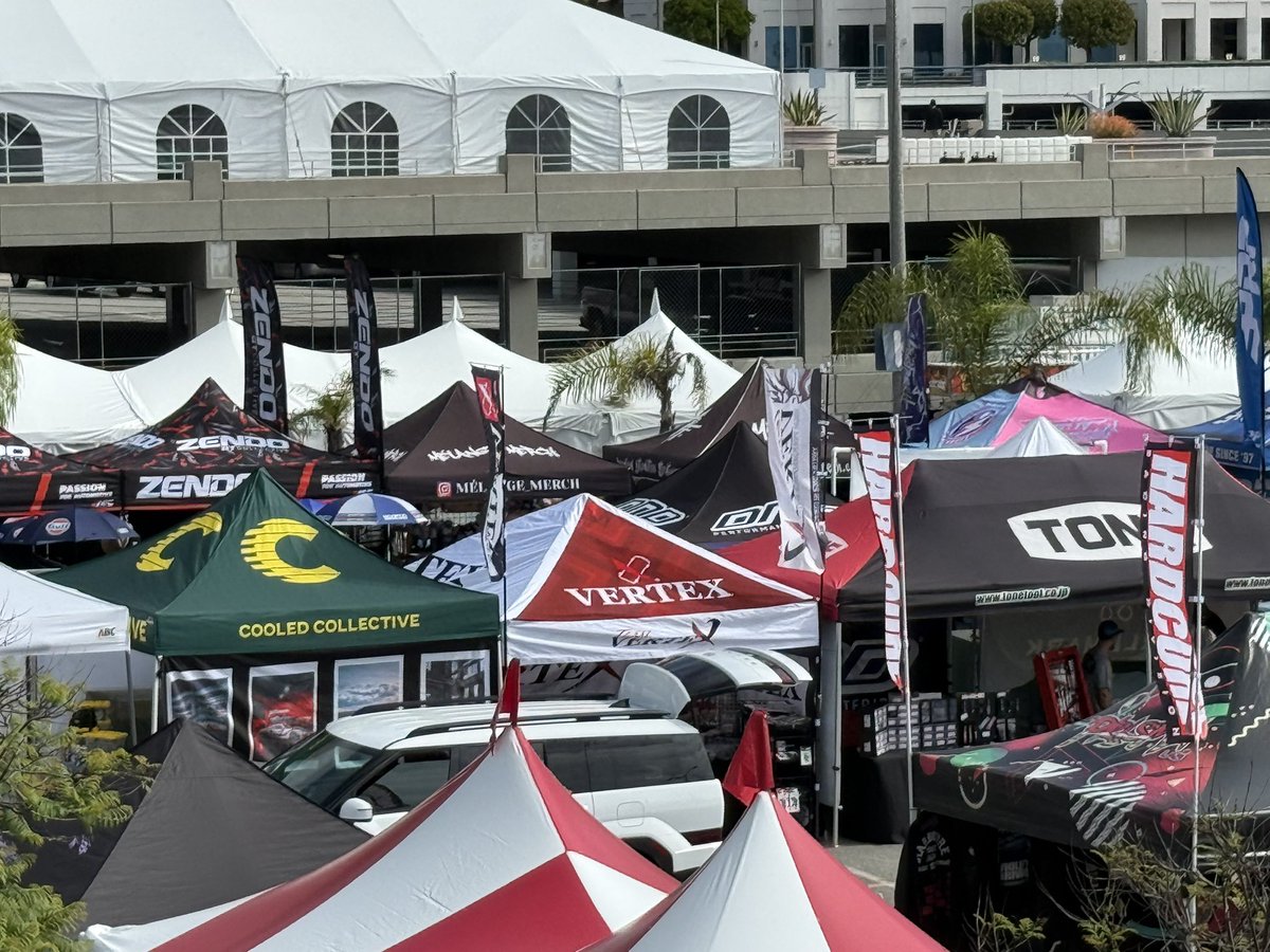 Ueno_Takahiro's tweet image. FD USAの開幕戦、ロングビーチに来ています！

VERTEXブースも出展‼️

皆様にお会いできること、楽しみにしています☺️

#fd
#vertex
#アメリカ
