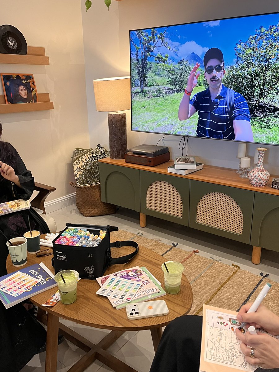 𝑹𝑨𝑵𝑨. tweet media