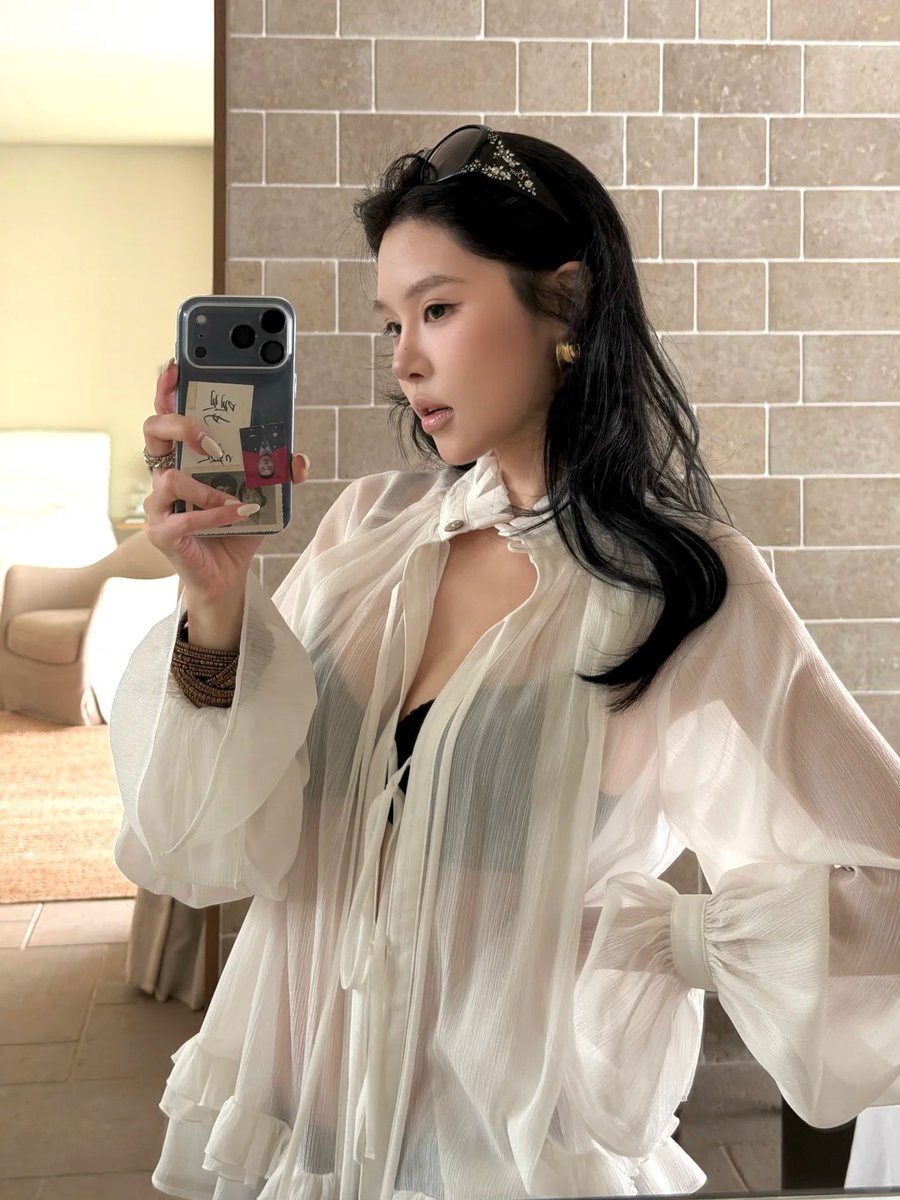 Маша tweet media