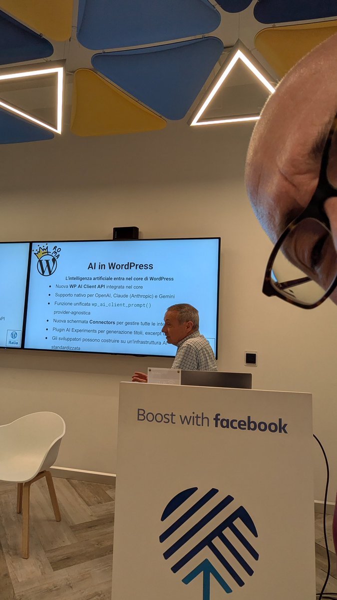 roma_wordpress's tweet photo. L'incontro di oggi del Meetup WordPress di Roma, l'argomento del giorno è stato WordPress 7 🧐 https://t.co/wJAW3SmEFj
