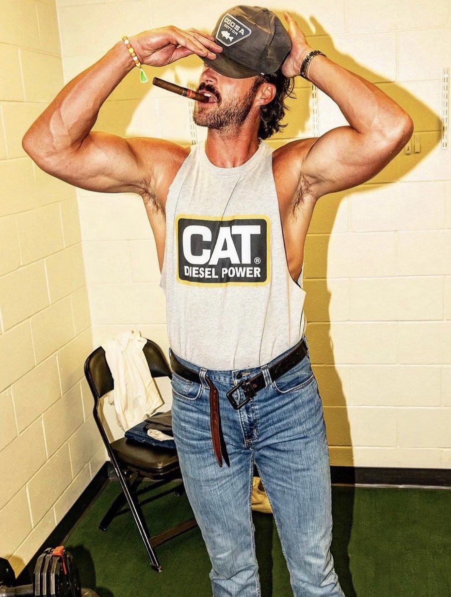 Male Central tweet media