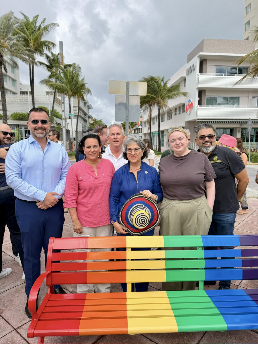 ConsulMex Miami tweet media