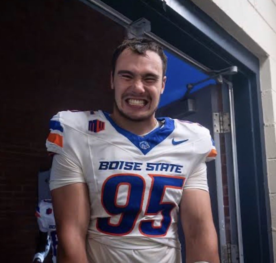 Coach_SD's tweet photo. Gratitude 🙏

Today I want to show my appreciation for Max Stege. He is an absolute warrior and one of the hardest workers I have ever been around‼️He is all about the team! 🔵👊

#BuiltDifferent #Gratitude https://t.co/5nso9VyOKZ