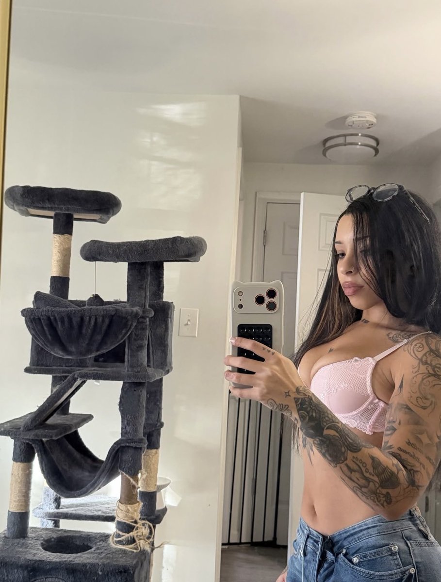 lavishprincezz's tweet photo. 🧚‍♀️🦄🩵 https://t.co/NDN4ZVZqMP