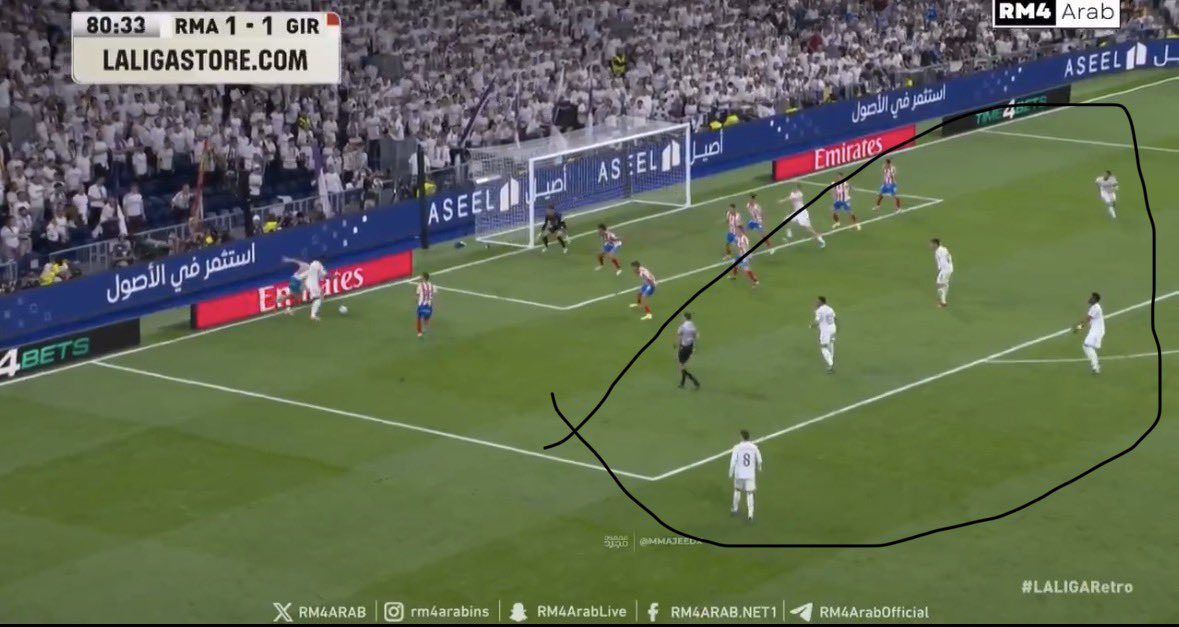 zay flowers tweet media