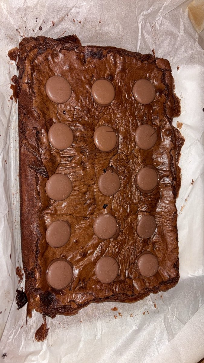 Jobarbo52's tweet photo. @Michaelaaabresl I’ve stopped making toast and moved onto brownies https://t.co/JbH6Mz9bZ5
