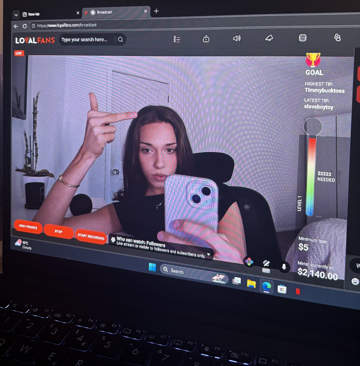 GodLilaa's tweet photo. addiction goes both ways you know? You're addicted to sending, and I am addicted to taking every last penny 😵‍💫 https://t.co/owz5KkjXhm