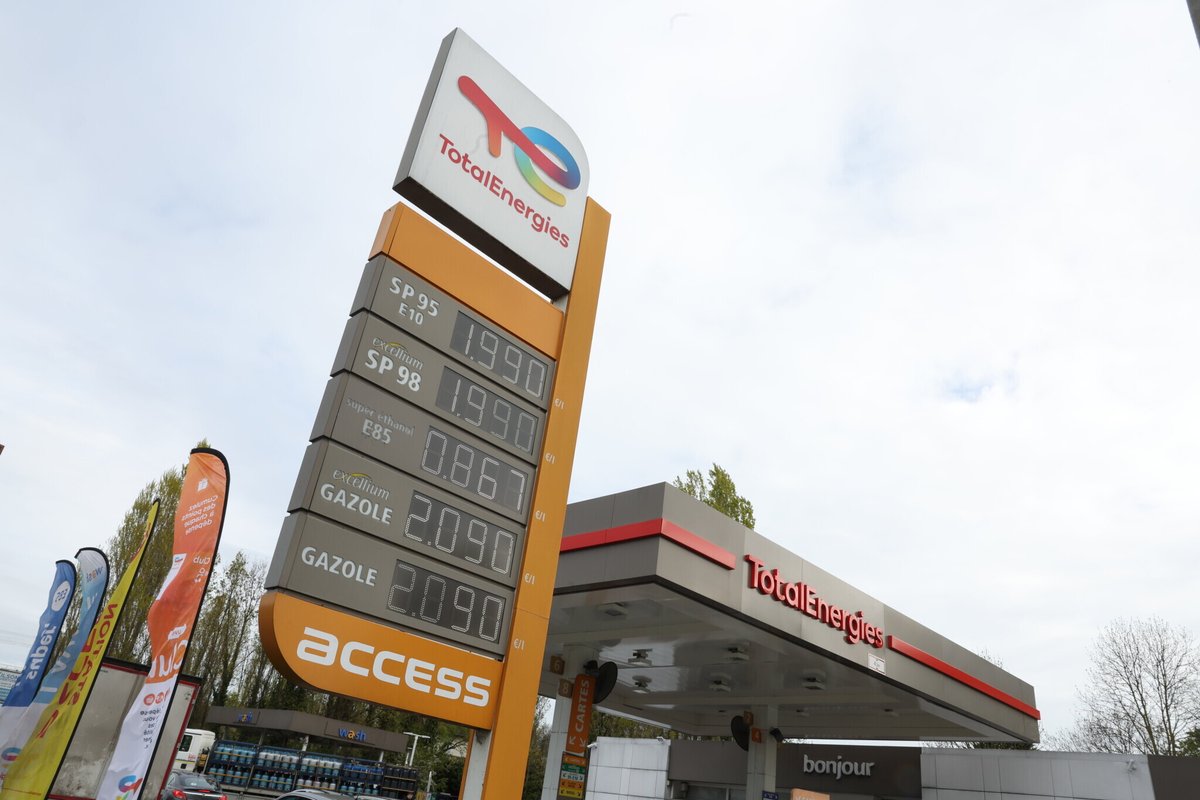 Le Parisien tweet media