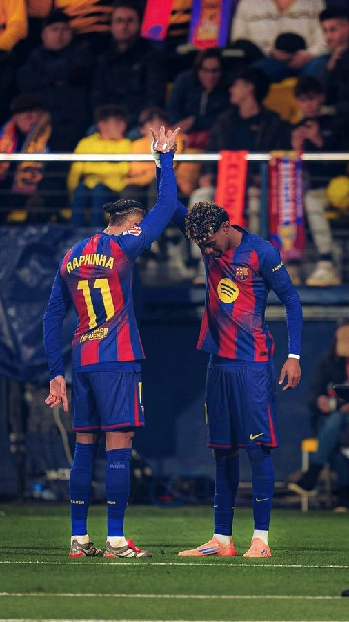 Rooks💙♥️ tweet media