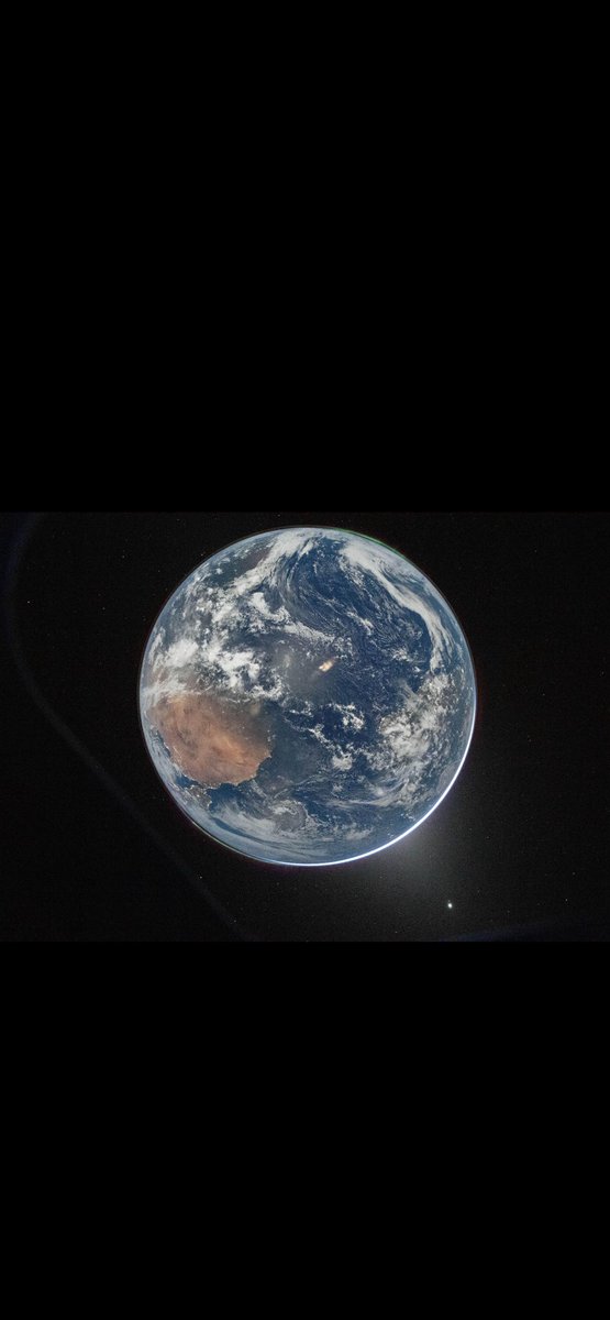 NazisMirza's tweet photo. These pictures were taken Astronaut on Artemis II MISSION  
I just can't stop thinking that this is our homeland and we humans live on this beautiful planet but some leaders of the world making it so polluted with war emissions. https://t.co/NeiG2iVd0w