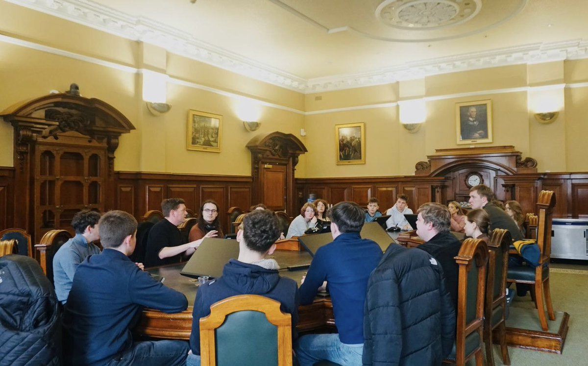 SDLPyouth's tweet photo. Yesterday, SDLP Youth welcomed the UCD and Maynooth Social Democrats to Belfast. 

We heard from Councillor Dónal Lyons and Matthew O’Toole MLA on the left-wing history of Belfast, along with a New Ireland which we further explored during our panel discussion. https://t.co/XizNOtElIn
