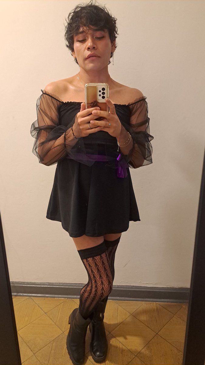 a_d_d_i_d's tweet photo. Primeras noches mostrando mi expresión e identidad más libre y poderosamente 

Y no quepo en mi cuerpo de la emoción y satisfacción de poder verme como siempre quise 

🏳️‍⚧️❤️‍🔥🏳️‍⚧️

#Trans #Queer #Transgender #TransGirl #TransEsBello #OrgulloTrans #🏳️‍⚧️ https://t.co/Fg7WM5afgl