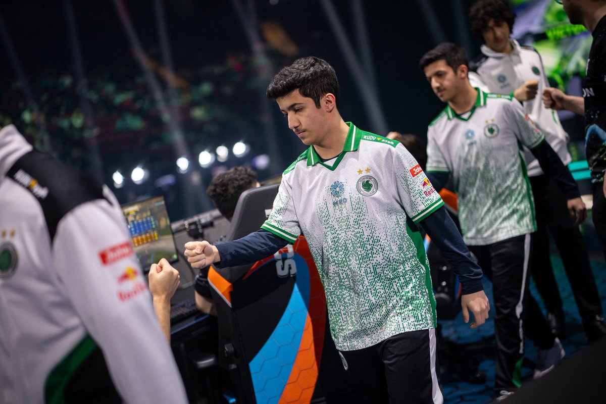 RL PINTEREST tweet media