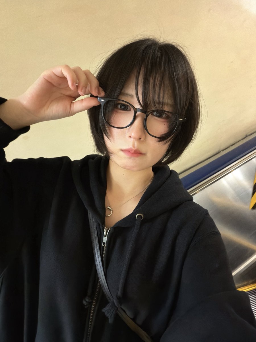 巴@KKSJ tweet media