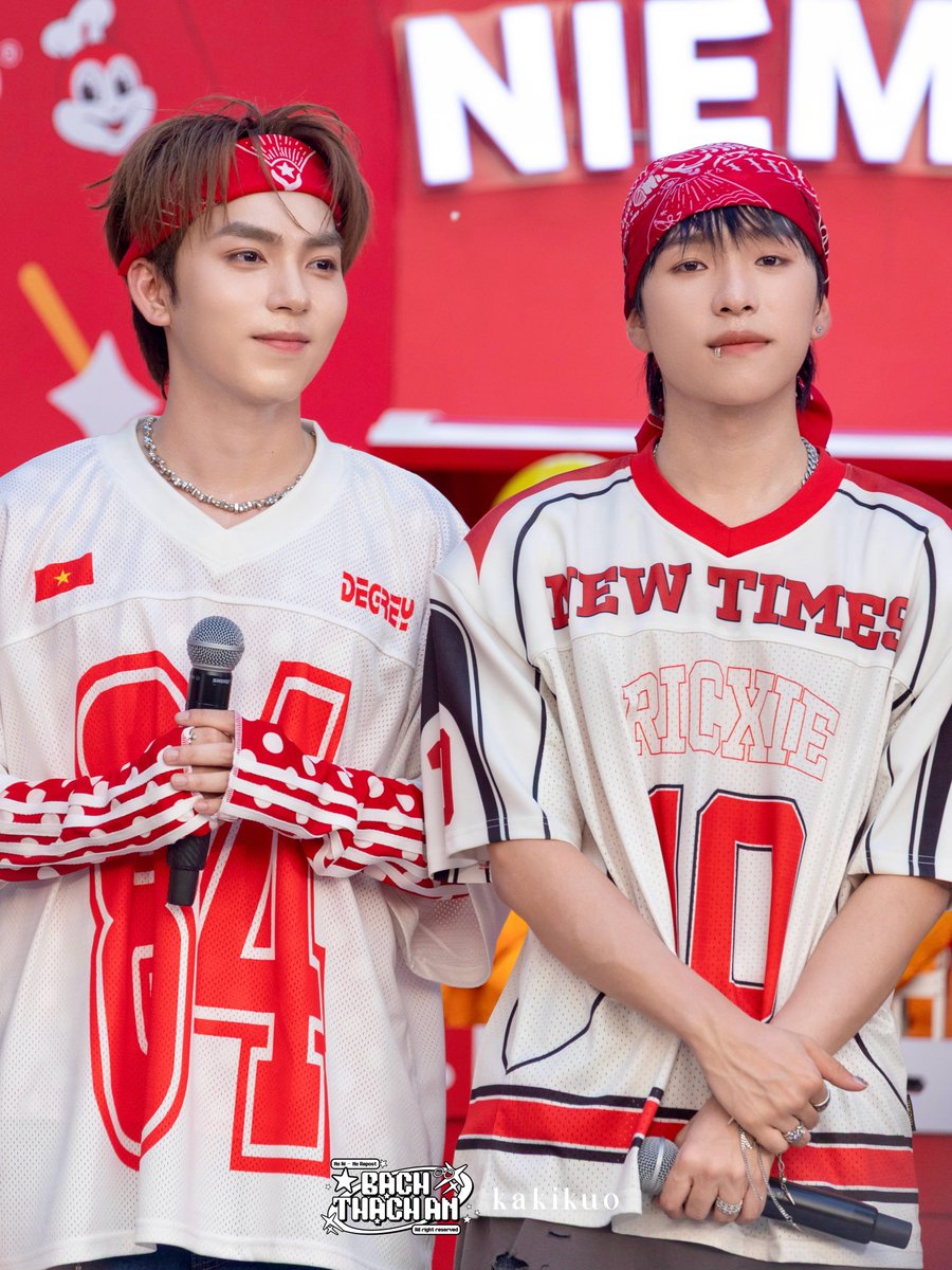 kakikuo72_'s tweet photo. 260408 Jollibee Uni Tour

#UPRIZE #BEX #LEON #PN https://t.co/NfvPjIoHQ8