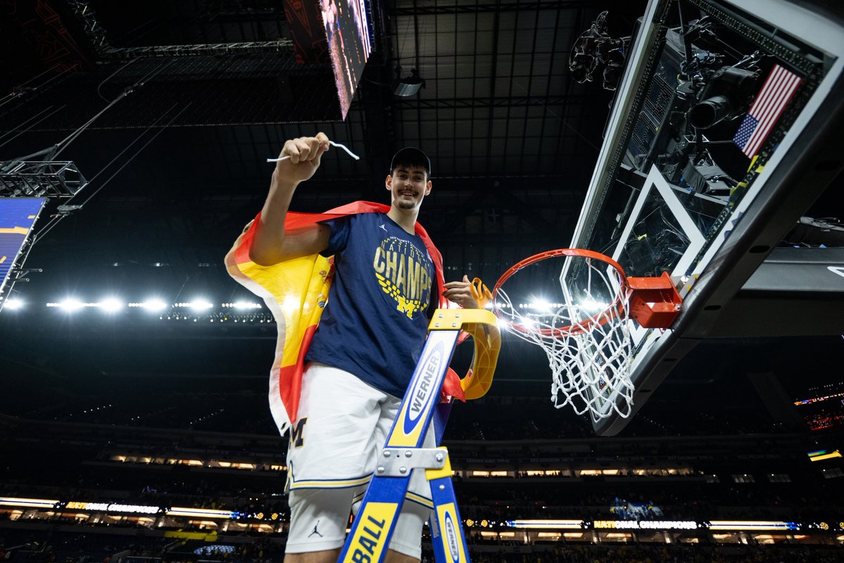 Michigan Men's Basketball tweet media